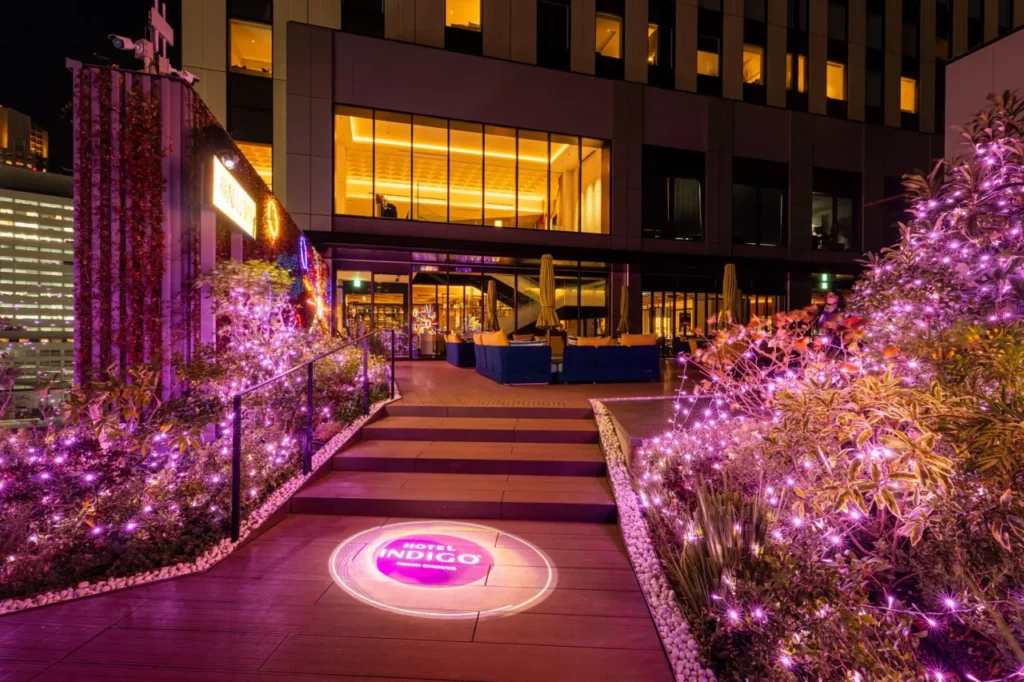 レコードをモチーフにした回転式フォトスポット