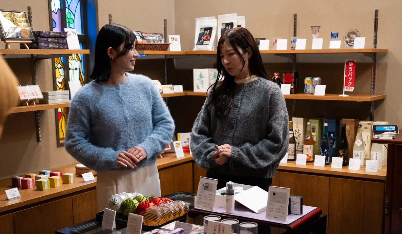 旅の余韻と地元の魅力を接続する“もうひとつの大丸別荘”「大丸別荘のお土産処」をリニューアル