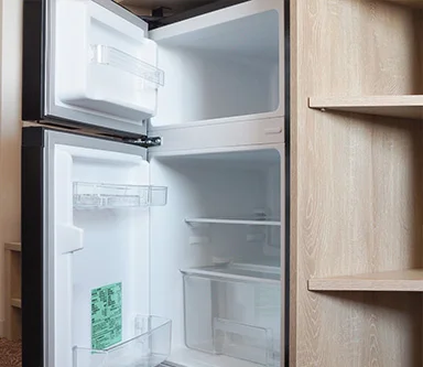 大容量の2ドア冷蔵庫