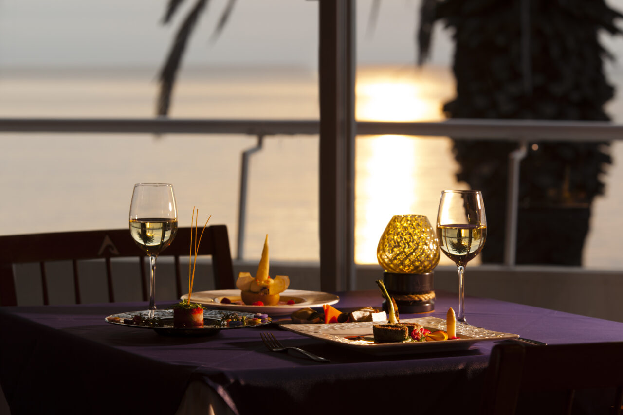 三浦・リビエラシーボニアマリーナ｜富士山を望むレストランでの美食