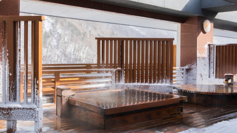 朝陽亭の露天風呂（朝陽山）