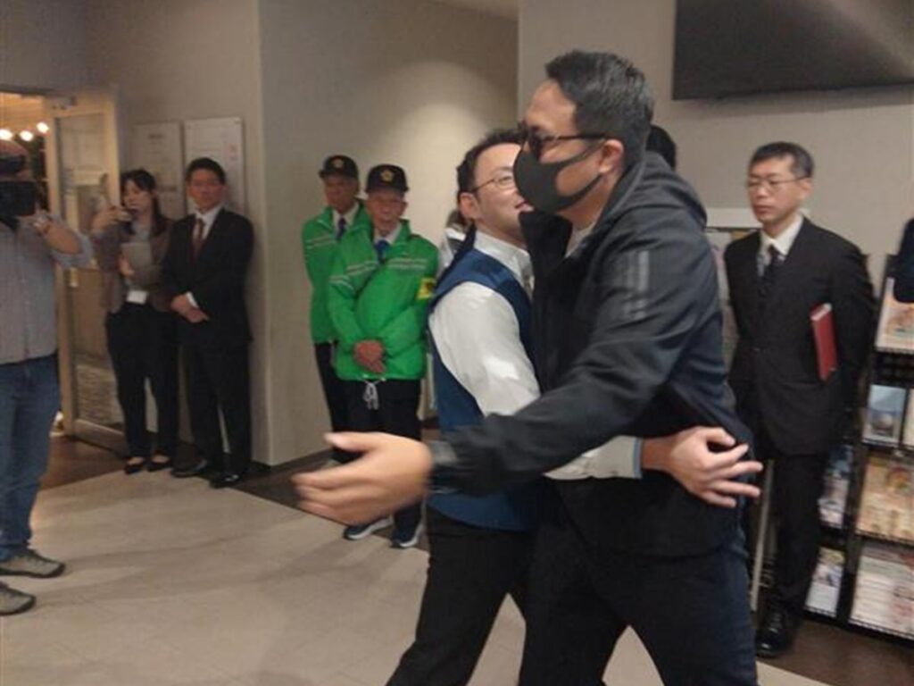 ストーカーやつきまとい被害を想定した実践的な訓練を実施