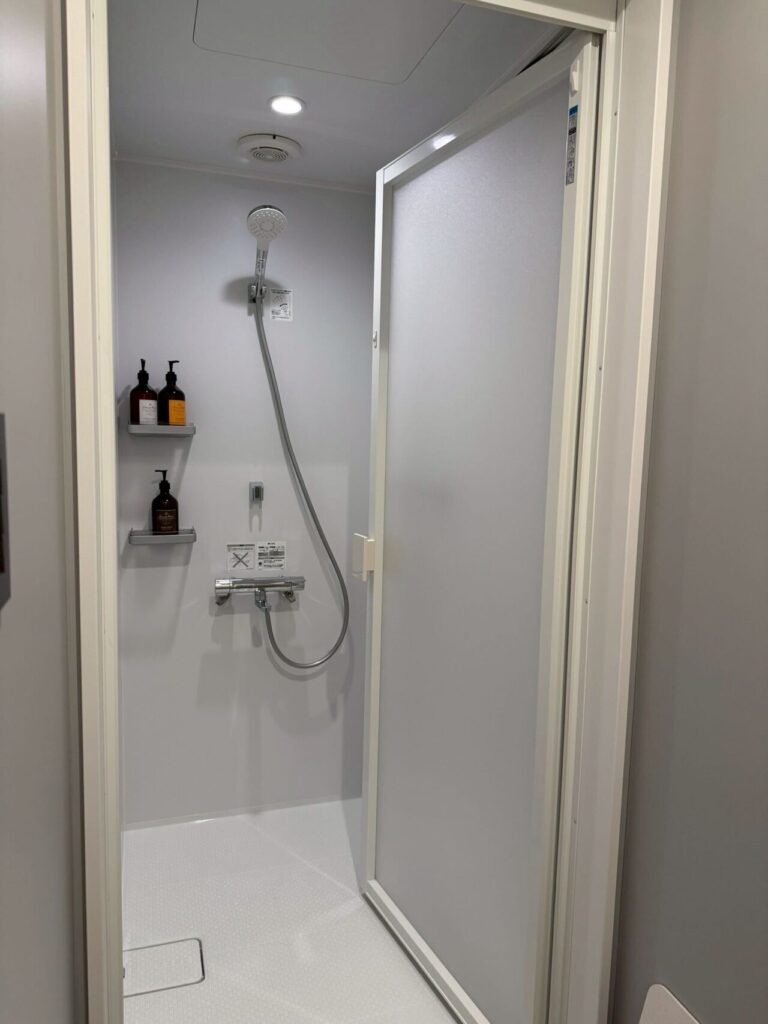 鈴木旅館バスルーム