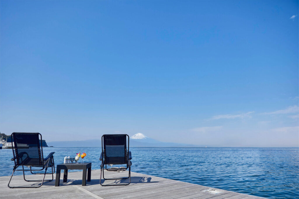 三浦半島南端の海と富士山を望む美しい景観