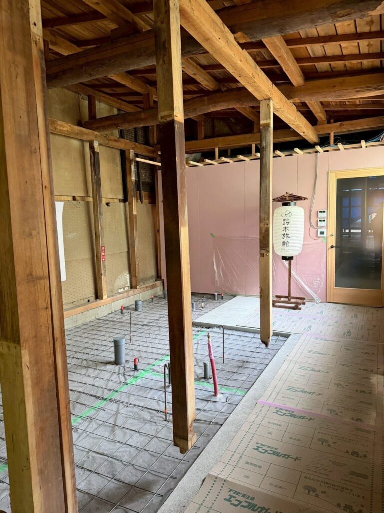 一部工事中の鈴木旅館