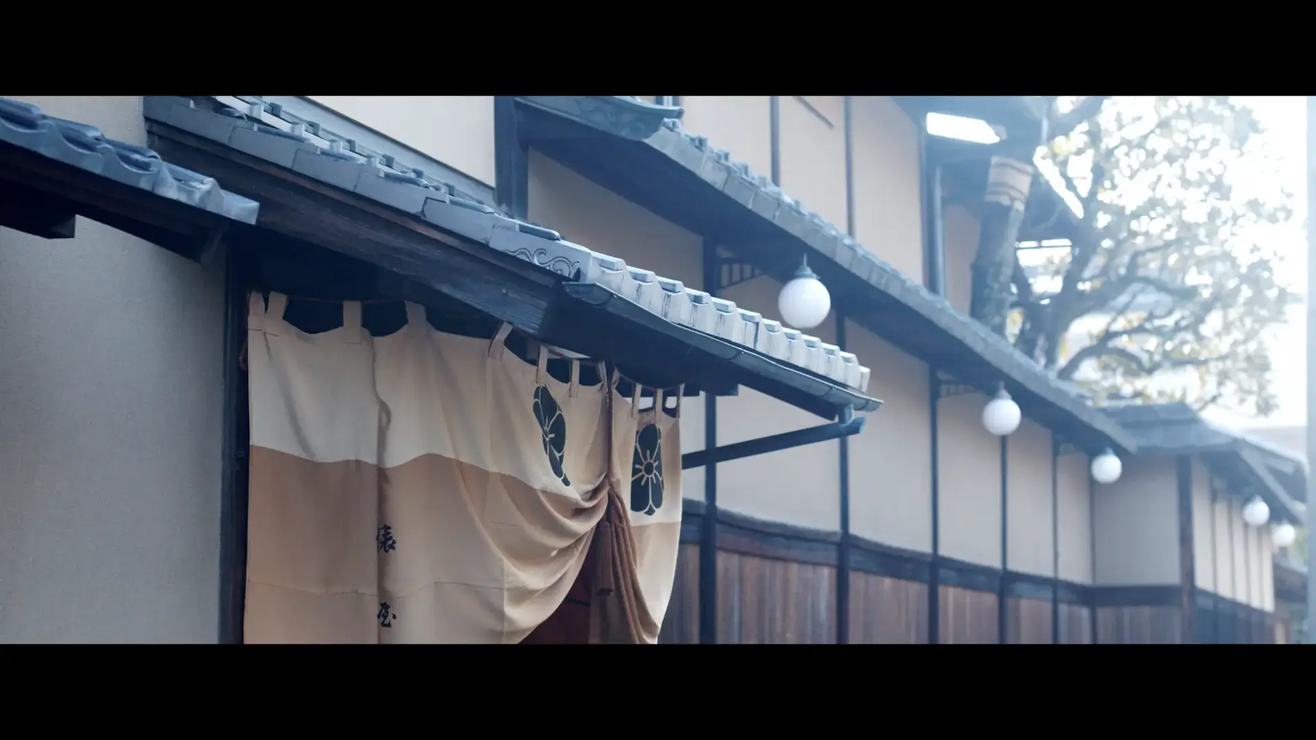 俵屋旅館の公式サイト開設から読む直販設計