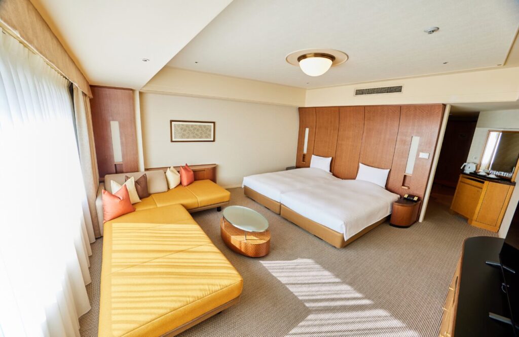 部屋でくつろぎながら謎解きに没頭できる　※写真は「ルーム・フォレスト」