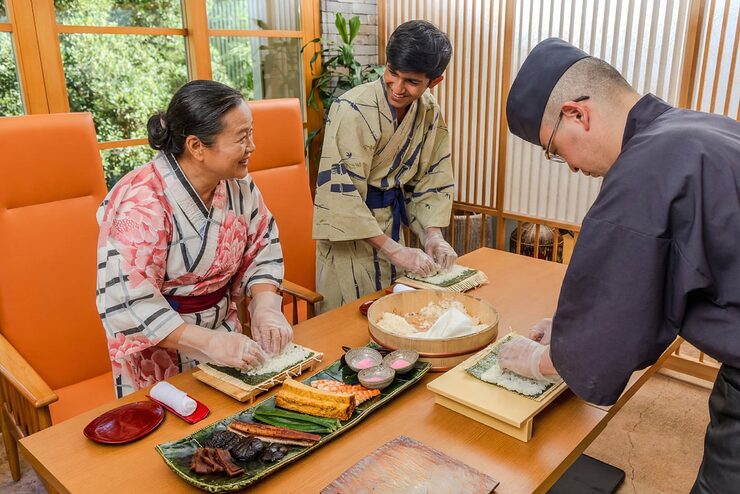 知る・巻く・向き合う――恵方巻体験