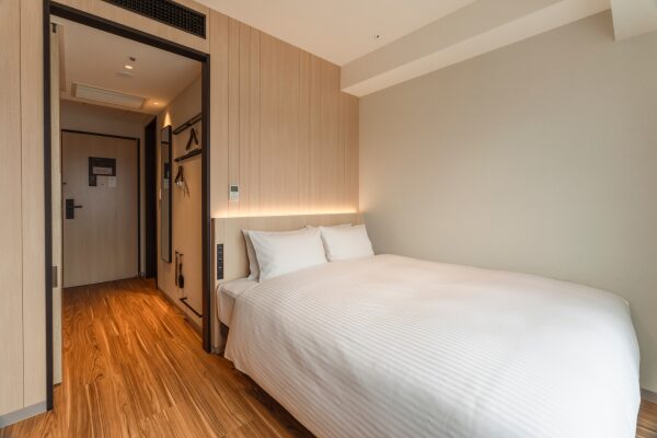 客室「スタンダードダブル」