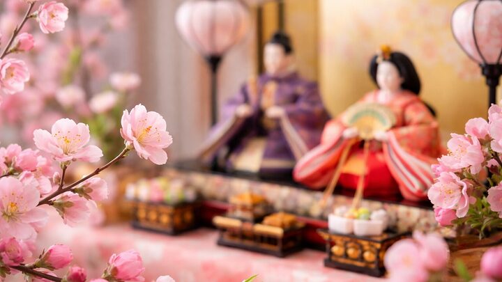 桃の節句はなぜ3月3日なのか。桃が咲かない理由を、旧暦3月3日の位置や明治改暦の影響、上巳の節句からひな祭りへの変化まで整理して解説します。