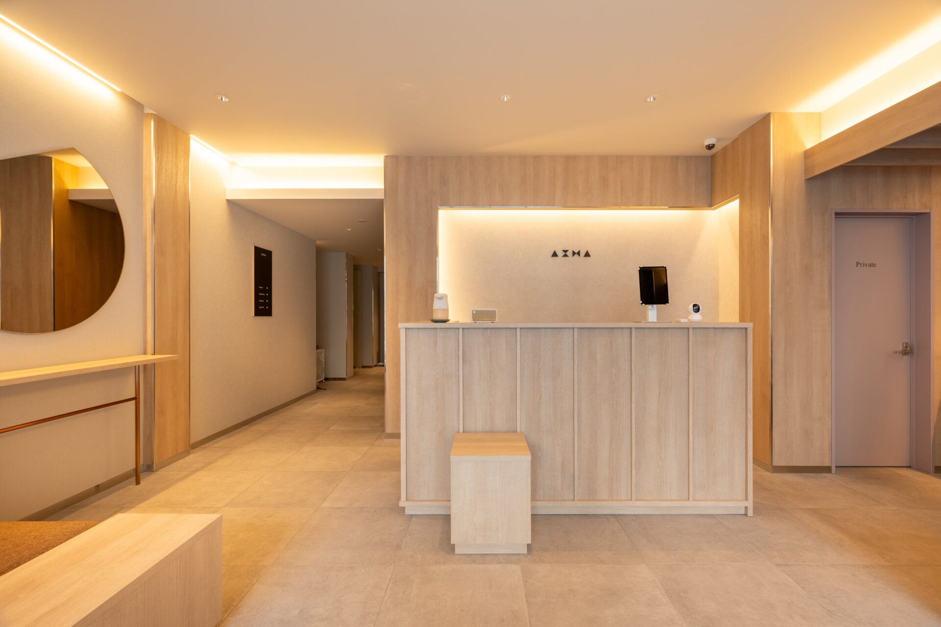 AIMA Tokyo Kinshicho フロント