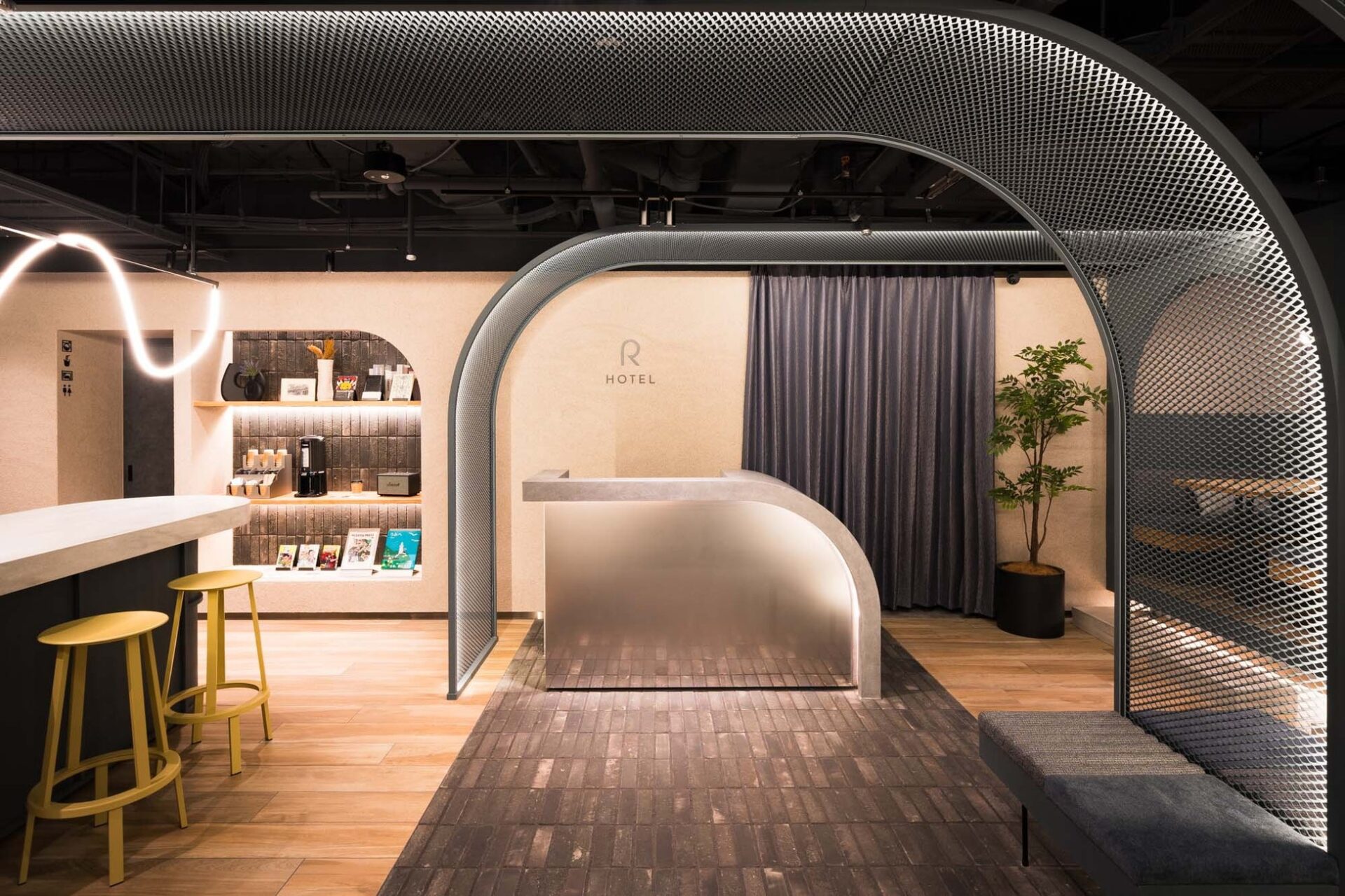 R Hotel Nagoya Stationに見る文化財ホテル活用と滞在価値戦略