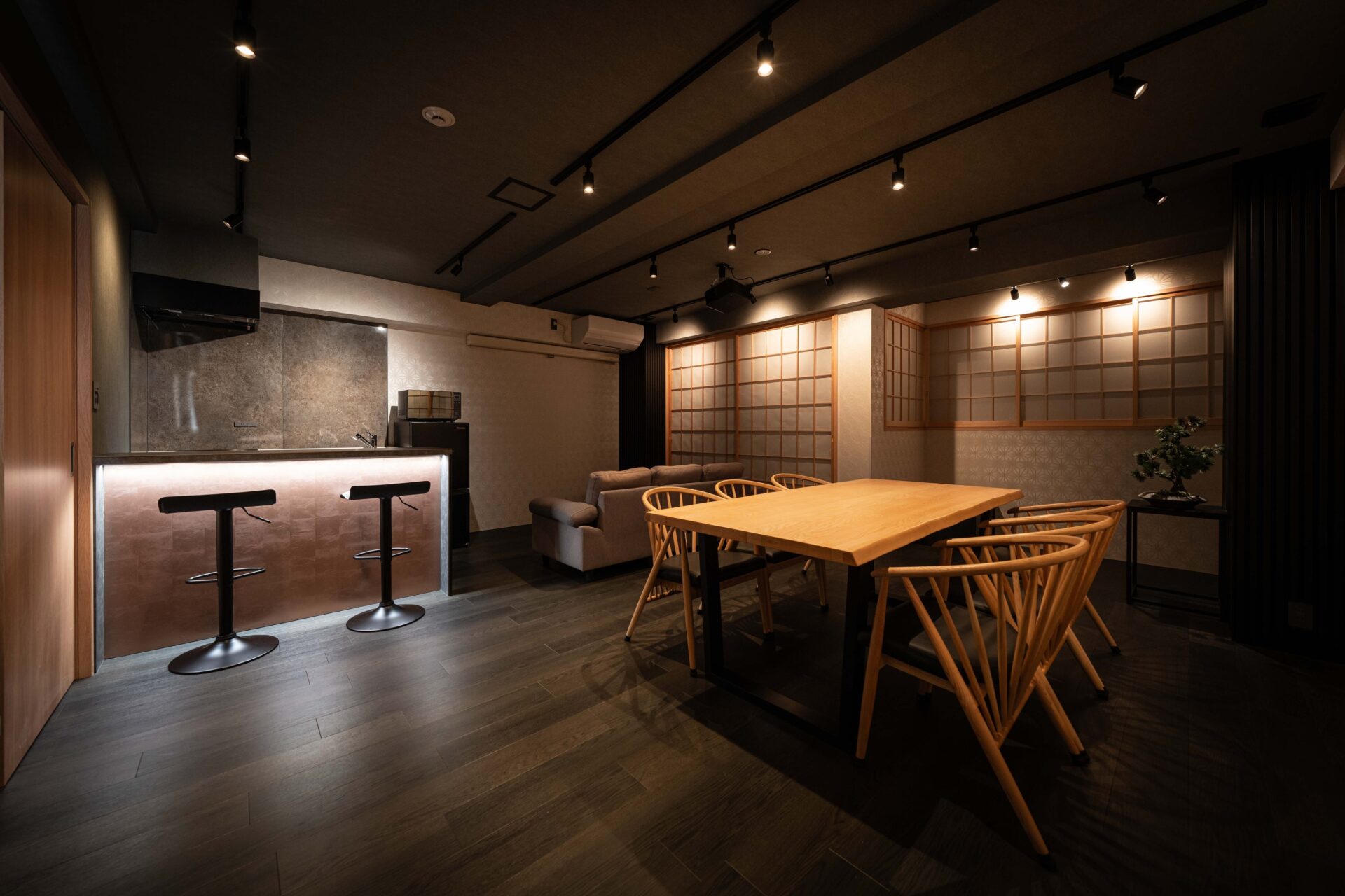 SHOGUN PRIVATE RESIDENCE Shibuya Miyashita Park リビングダイニング